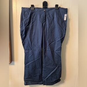 NWT - Old Navy Bootcut Trouser - Size 20